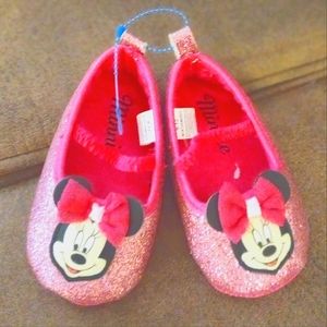 Minnie Mouse baby shoes